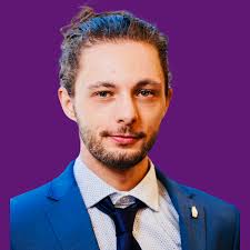 Sam Amadeo's Instagram, Twitter & Facebook