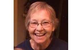 Lisa Fetters's Instagram, Twitter & Facebook