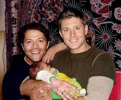 Jensen Holding West West Is Misha S Kid If This Does Not Prove Their Friendship Then What Does Destiel Misha Collins Misha Collins Wife