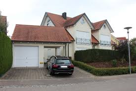 Wir nehmen dauerkleingartenanlagen in generalpacht und vergeben sie nach den bestimmungen des bundeskleingartengesetzes an unsere mitglieder. Haus Zu Vermieten Geranienweg 27a 89264 Weissenhorn Neu Ulm Kreis Mapio Net