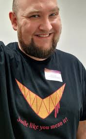 A new day at work and a less "scandalous" shirt today for the big meeting  with our volunteers 😁 As Velvette put it: "I'm here to represent."