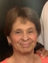 Pearl Lozano's Instagram, Twitter & Facebook