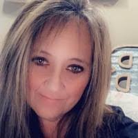 Renee Tart's Instagram, Twitter & Facebook