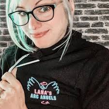 Lana Pecherczyk, Romance Author