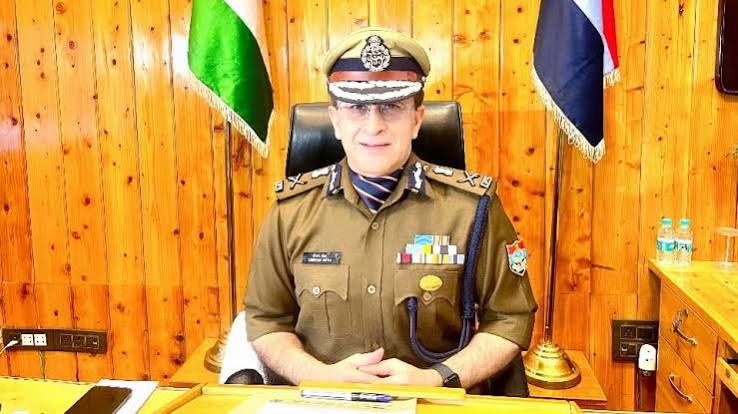 Independence Day:उत्तराखंड के 143 पुलिसकर्मियों को मिलेगा सम्मान, 16 को मुख्यमंत्री सराहनीय सेवा पदक - Independence Day 2025 Of Uttarakhand Police 143 Officers And Employees Will Be ...