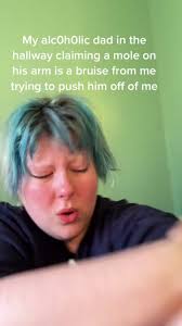 Kitten (@fat.st0ner.babe)