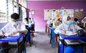 Sijil pelajaran malaysia (malaysian certificate of education). Times Are Too Testing For Spm Exams Free Malaysia Today Fmt