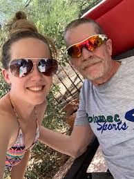 WadeStrong🖤💛💙💜🖤