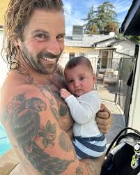 Dave Boss (@surfing_every_dave) • Instagram photos and videos