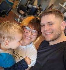 Alexandra Schaefer's Instagram, Twitter & Facebook