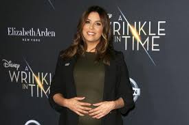 Der agent von eva longoria, der im laufe des tages zu diesem gerücht kontaktiert wurde, soll eine klare antwort gemieden haben, als er verlauten lies, er werde „das privatleben der schauspielerin nicht kommentieren. Eva Longoria Schwanger Sein Ist Hart