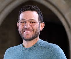 Deb Lawrence's Instagram, Twitter & Facebook