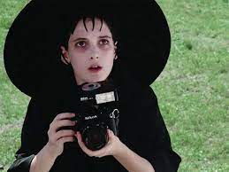 Lydia deetz (voiced by alyson court) is beetlejuice's best friend. Chosen One Of The Day Lydia Deetz And Her Spectacular Bangs