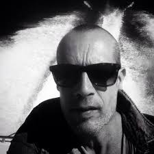 Mike Veen's Instagram, Twitter & Facebook