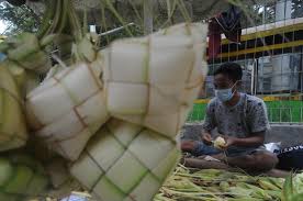 Cara membuat ketupat lebaran | mudah dan tidak cepat basi. 4 U3zwtao1wdhm