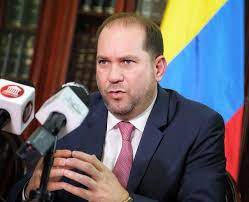 Arturo char chaljud fue elegido la noche de este lunes como nuevo presidente del senado, este 20 de julio. Presidente Del Congreso Convoca A Sesion Virtual Para 13 De Abril A Las 3 00 P M