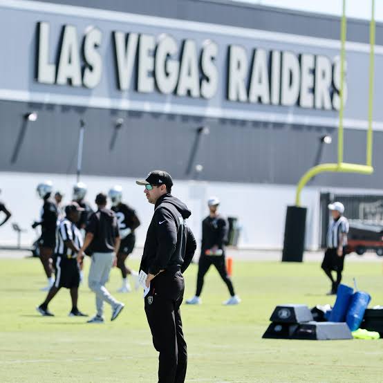 Raiders mandatory minicamp: 8 things to watch | Silver And Black Pride