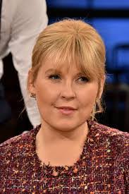 Kelly Dieter's Instagram, Twitter & Facebook