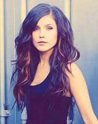 25 Layered Haarschnitte Fur Welliges Haar Haarschnitte Layered Welliges Thick Hair Styles Curly Hair Styles Long Hair Styles