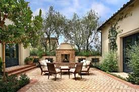 Modern house plans courtyards middle shaped house plan courtyard floor plans. Get The Look Spanish Mediterranean Courtyard