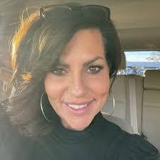 Jodie Sutton's Instagram, Twitter & Facebook