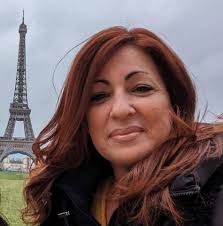 Need some advice please is it better to bring cash or get a travel card and  if so