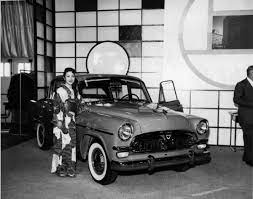 This Vintage Toyopet Better Known Today As Toyota Plays Up Its Japanese Heritage With This Geisha Dressed Model Toyota Antique Cars Japan History