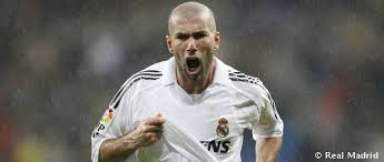 ريال مدريد يهزم إسبانيول نجح فريق ريال مدريد في تصدر جدول ترتيب الدوري الإسباني الممتاز، بتخطي عقبة إسبانيول وحقق ريال مدريد الفوز على نظيره إسبانيول. Zinedine Zidane Zizou Web Oficial Real Madrid Cf