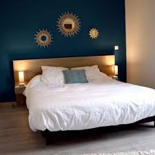 Une Chambre Bleu Emilie Peyrille Architecture Couleur Paysagisme En 2020 Decoration Chambre Bleue Chambre A Coucher Bleu Deco Chambre Parentale Moderne