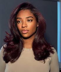 Angie Middleton's Instagram, Twitter & Facebook