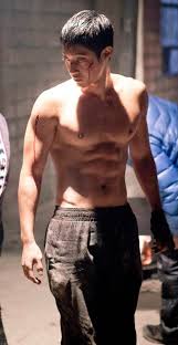 Los 7 Actores De Corea Del Sur Con Los Mas Lindos Brazos Musculosos Parte 1 Espacio Kpop Hombres Asiaticos Sexies Actores Cantantes Coreanos