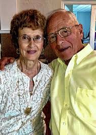 Lorena Wynn's Instagram, Twitter & Facebook