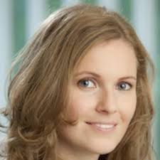 Francine Petersen's Instagram, Twitter & Facebook