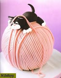 Kittie Cake All Wound Up Kitten Cake Unique Cakes Crazy Cakes