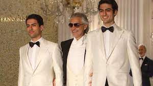 Последние твиты от andrea bocelli (@andreabocelli). Andrea Bocelli Seine Sohne Stehlen Ihm Die Show