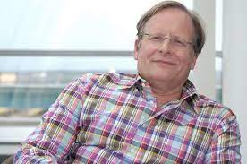 Dietrich grönemeyer für eine seriöse integrative heilkunst, in der sich die schulmedizin unvoreingenommen von den traditionellen heilweisen grönemeyer prägte den begriff „weltmedizin als eine wissenschaftlich begründete medizin, die das medizinische wissen der welt vereint und in. Dietrich Gronemeyer Complete Biography With Photos Videos