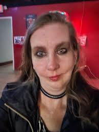 Iowa woman enjoys motorcycle rides and karaoke