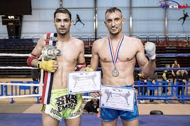 Modifier le championnat du monde masculin de handball réunit tous les deux ans les meilleures équipes nationales masculines du handball mondial sous l'égide de la fédération internationale de handball (ihf). Championnat De France Muaythai Combat Mars 2019 Paris Ffkmda