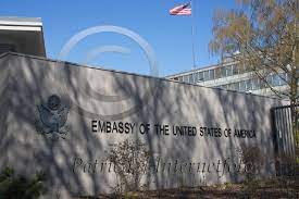 Enroll for alerts at step.state.gov. Usa Ambassad Med Banderoll Unitedforukraine