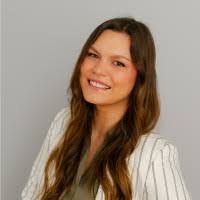 Nicole Kliewer's Instagram, Twitter & Facebook