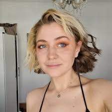 Millie (@MillieKirbyRich)