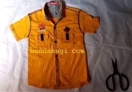 Cara ini sangat bermanfaat untuk mengisi waktu luang sekaligus mengasah keterampilan. Bunda Sugi Cara Membuat Tas Dari Baju Bekas