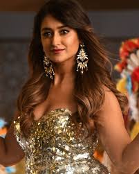 There are a number of bollywood actresses who have failed to establish a successful career in the bollywood industry despite possessing charming beauty. 41 Unseen Photos Of Ileana Which Shows Her Craziness In Kollywood Industry Beautiful Indian Actress Beautiful Bollywood Actress Indian Bollywood Actress