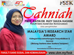 Fakulti sains, universiti kebangsaan malaysia ditubuhkan pada tahun 1970 bermula dengan 5 jabatan, 16 tenaga akademik dan 37 orang pelajar. Sekalung Fakulti Sains Sosial Dan Kemanusiaan Ukm Facebook