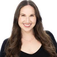 Lynn Siebert's Instagram, Twitter & Facebook