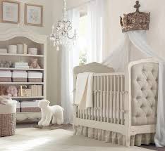 Babybett Mit Himmel Praktisch Und Gleichzeitig Wunderschon Madchenzimmer Babyzimmer Farben Babyzimmer