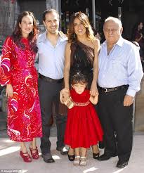 Salma Hayek S Younger Brother Crashes Sports Car In Los Angeles Fatally Killing 43 Year Old Male Passenger Daily Mail Online Salma hayek pinault, los angeles, california.