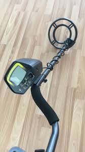 The sakobs had no trouble picking it up (buried just under the soil) but the display jumped all over the place. Advanced Metal Detector Gc1032 Underground Gold High Sensitivity And Lcd Display Gc 1032 Metal Detector Industrial Metal Detectors Aliexpress