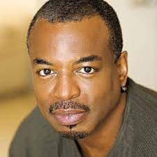He stands at a height of 5′ 7″ (1.7 m). Levar Burton S Next Generation