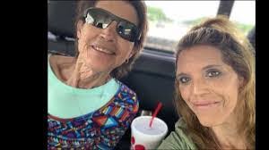 Jeri Dillon's Instagram, Twitter & Facebook